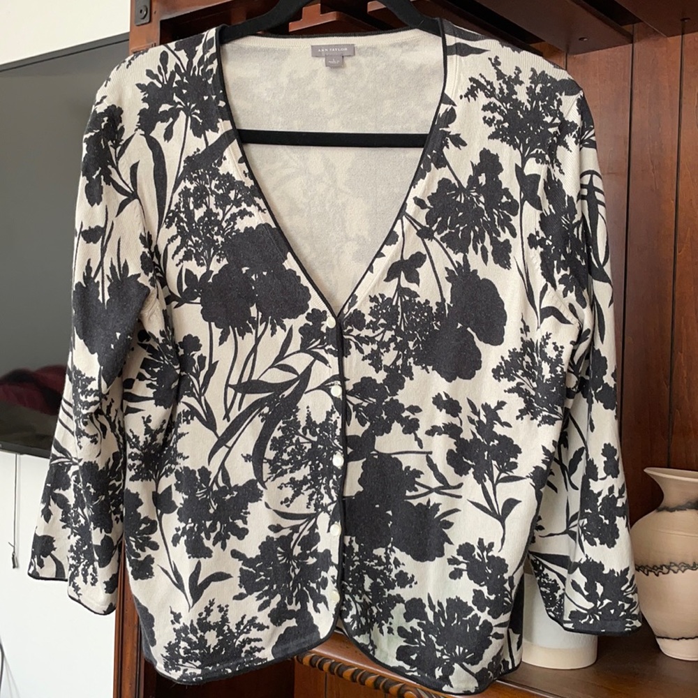 Ann Taylor Cropped Cardigan